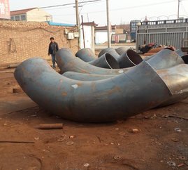 產品名稱：大型彎頭
